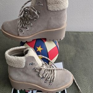 Dolce Vita Beige Winter Boots with Shearling BRAND new No Box